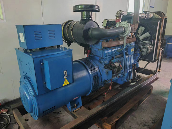 射阳100kW柴油发电机组使用多级机油有哪些优缺点？